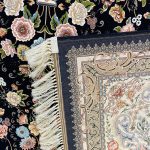 فرش ماشینی ۱۲۰۰شانه زمینه ذغالی کدSH-1240